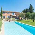 Outstanding With Heated Pool Near Uzes 度假居 Saint-Siffret