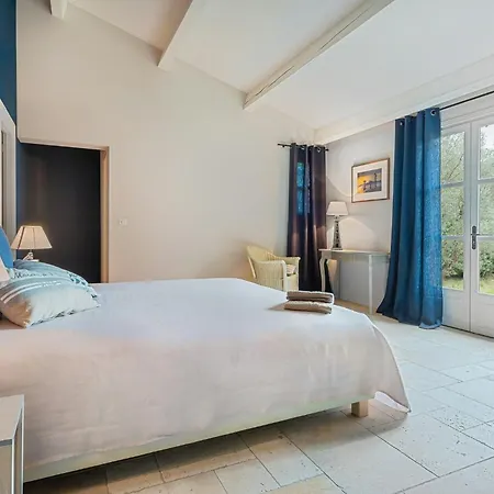 Ferienhaus Outstanding With Heated Pool Near Uzes Saint-Siffret