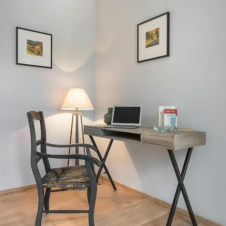 Outstanding With Heated Pool Near Uzes * Saint-Siffret