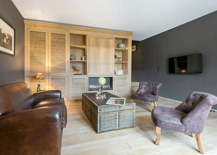 別荘 Outstanding With Heated Pool Near Uzes *