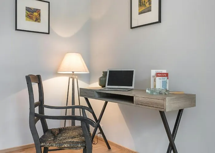 Outstanding With Heated Pool Near Uzes * Saint-Siffret